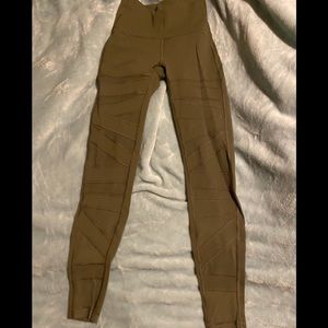 Mesh Lululemon leggings